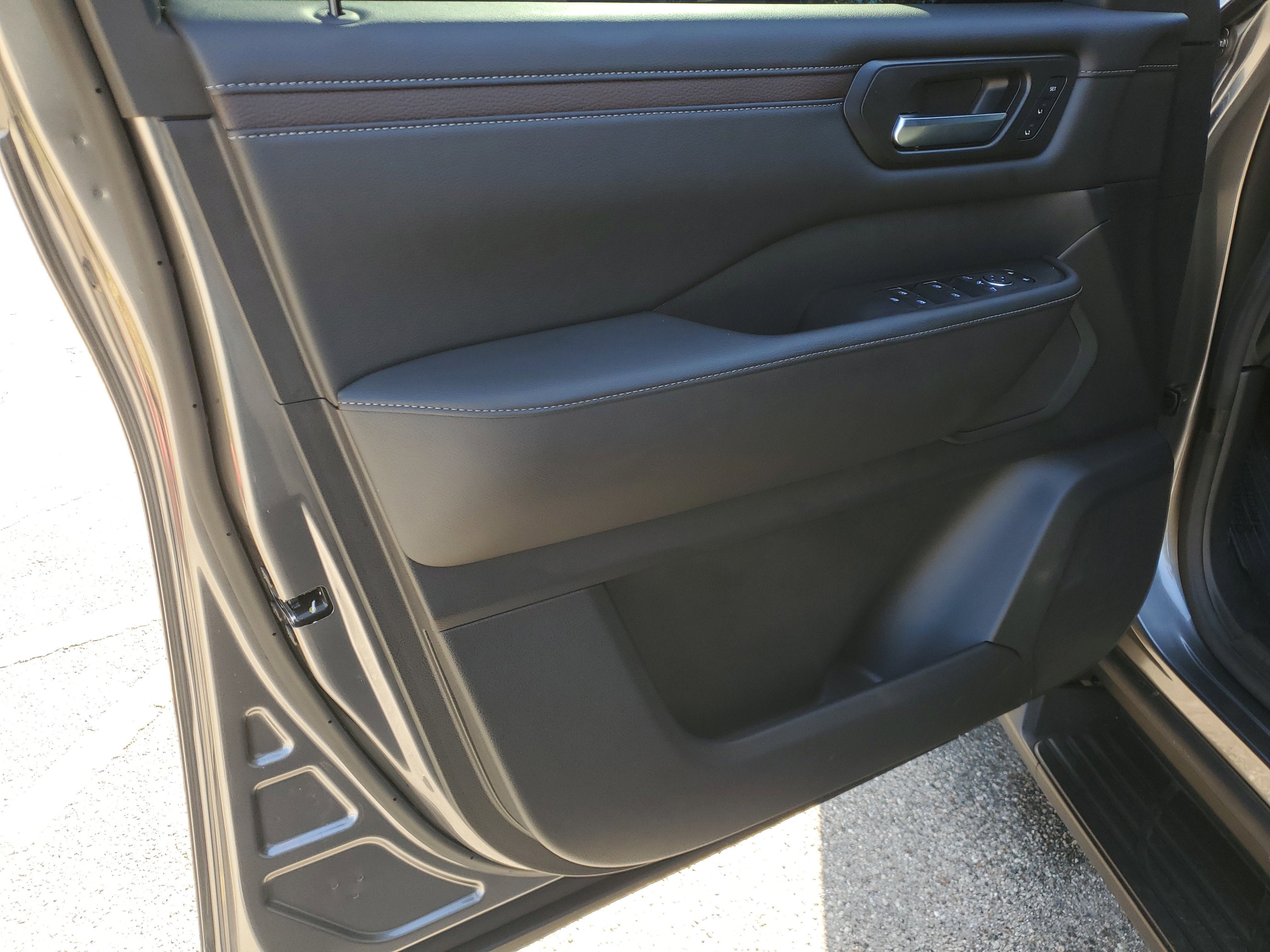 2025 Nissan Armada SL