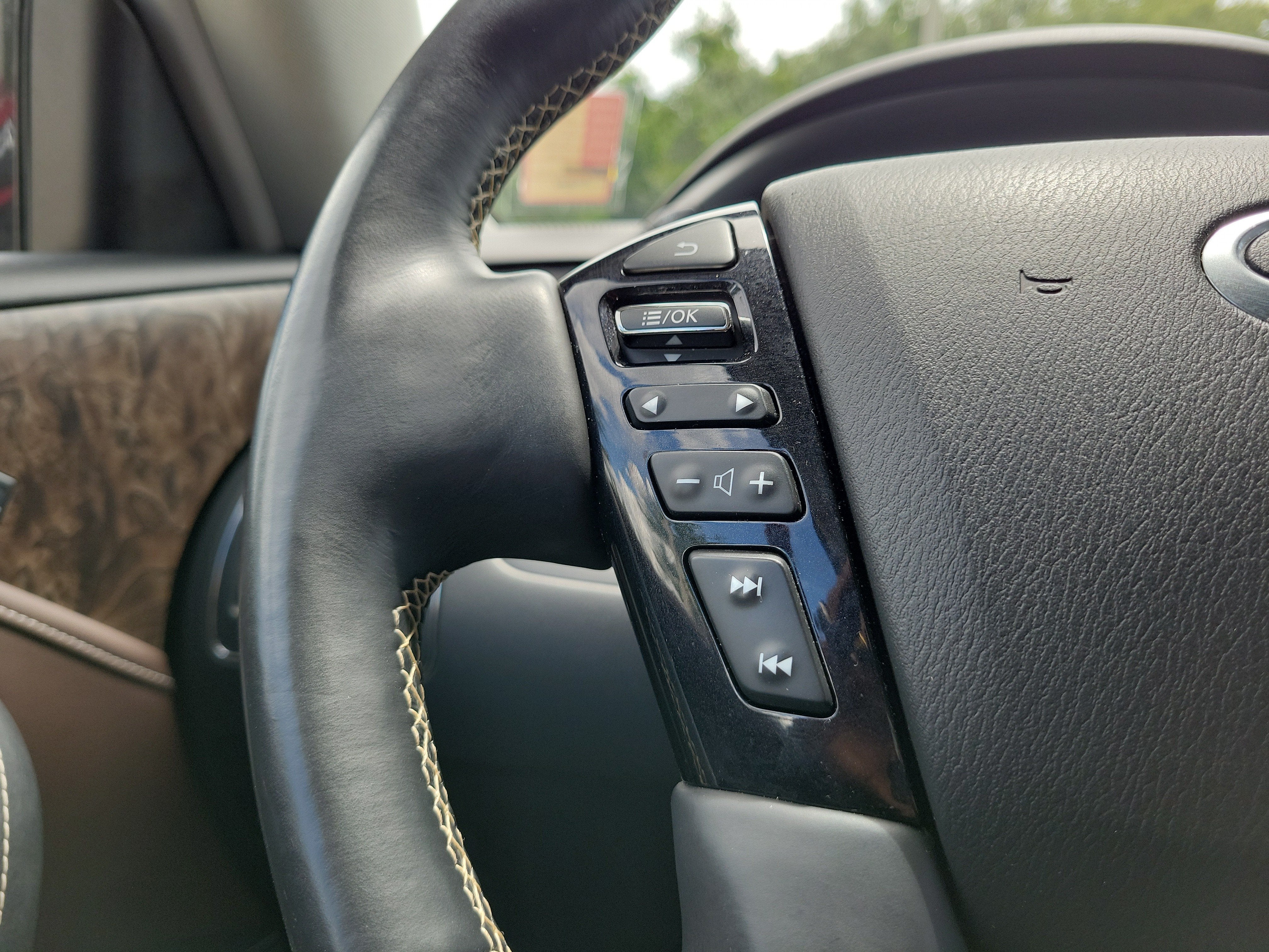 2023 INFINITI QX80 PREMIUM SELECT