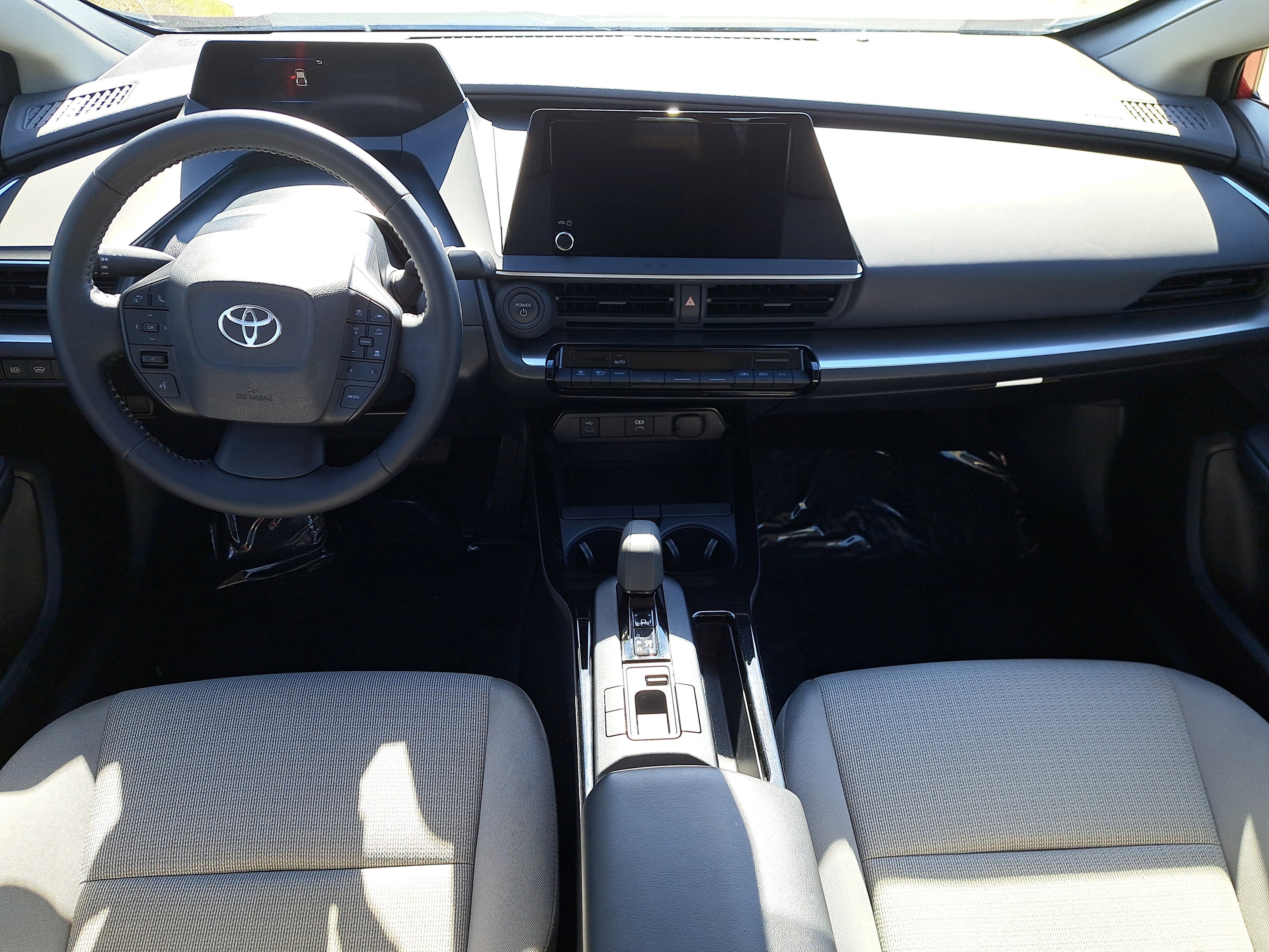 2025 Toyota Prius LE