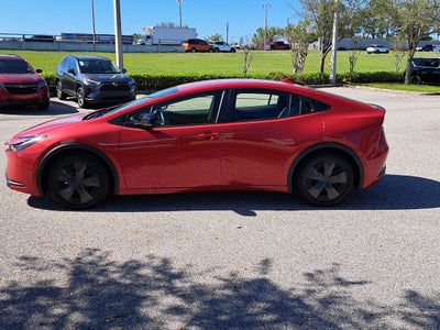 2025 Toyota Prius LE