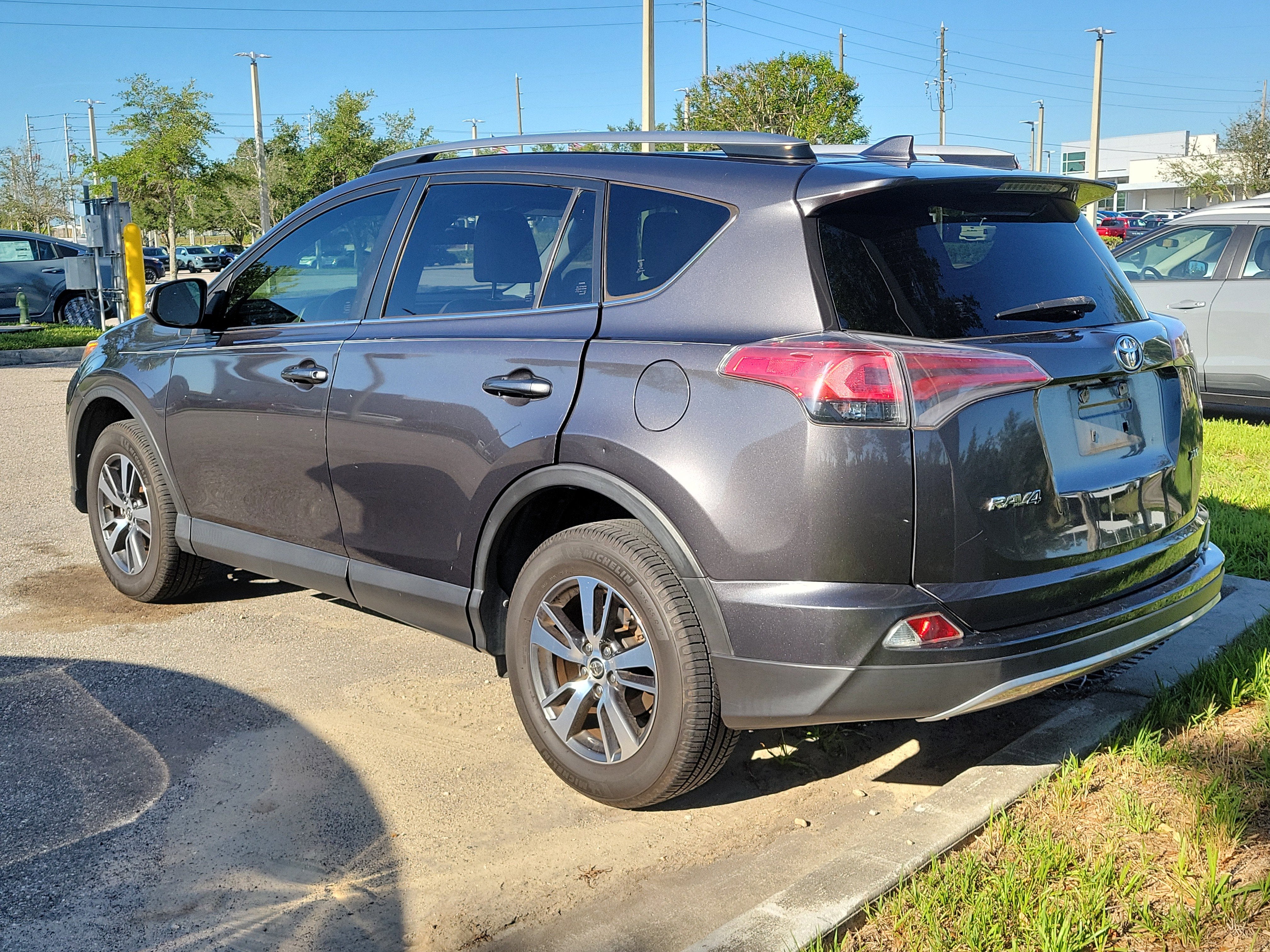 2018 Toyota RAV4 XLE