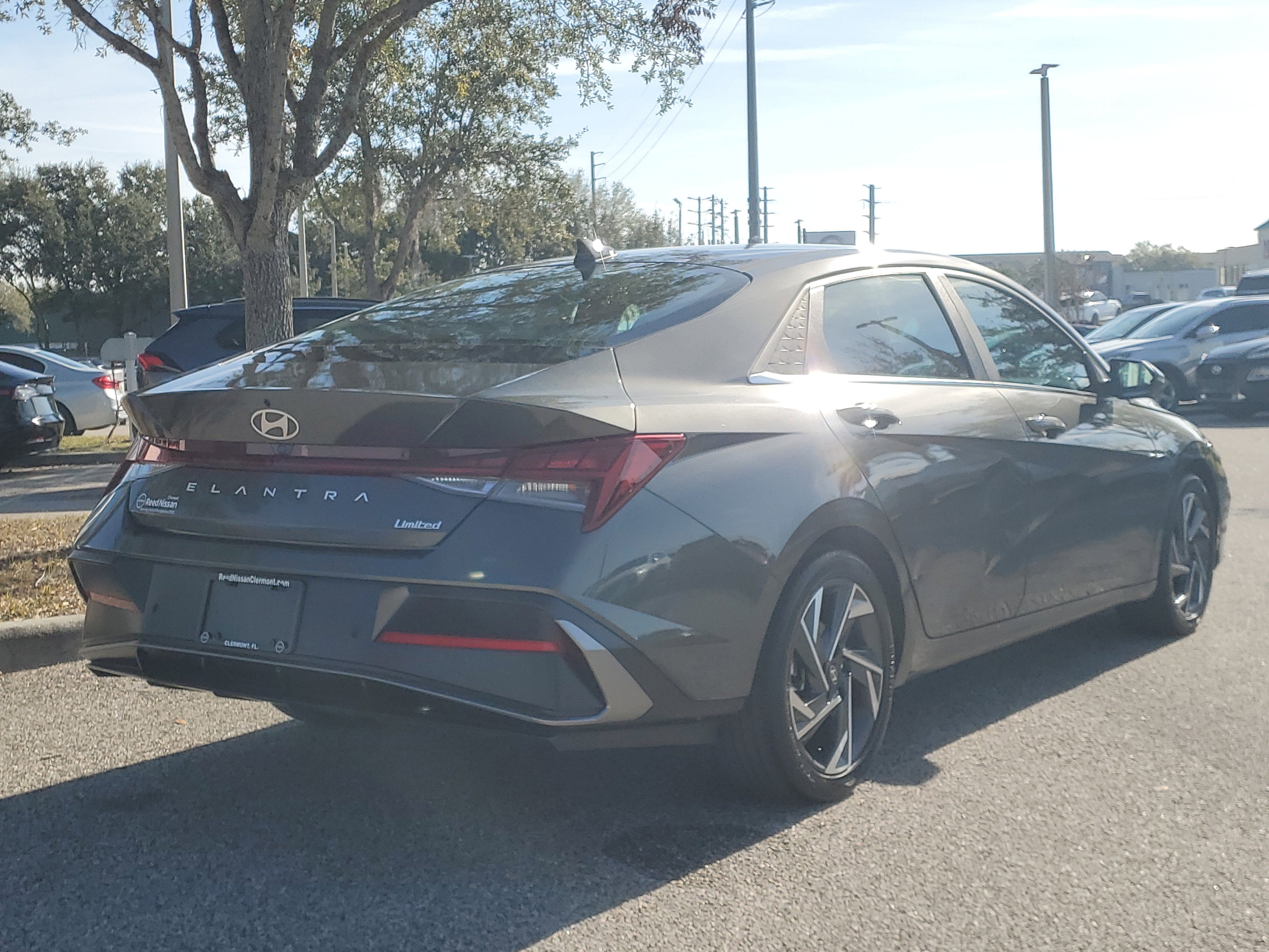 2024 Hyundai Elantra Limited