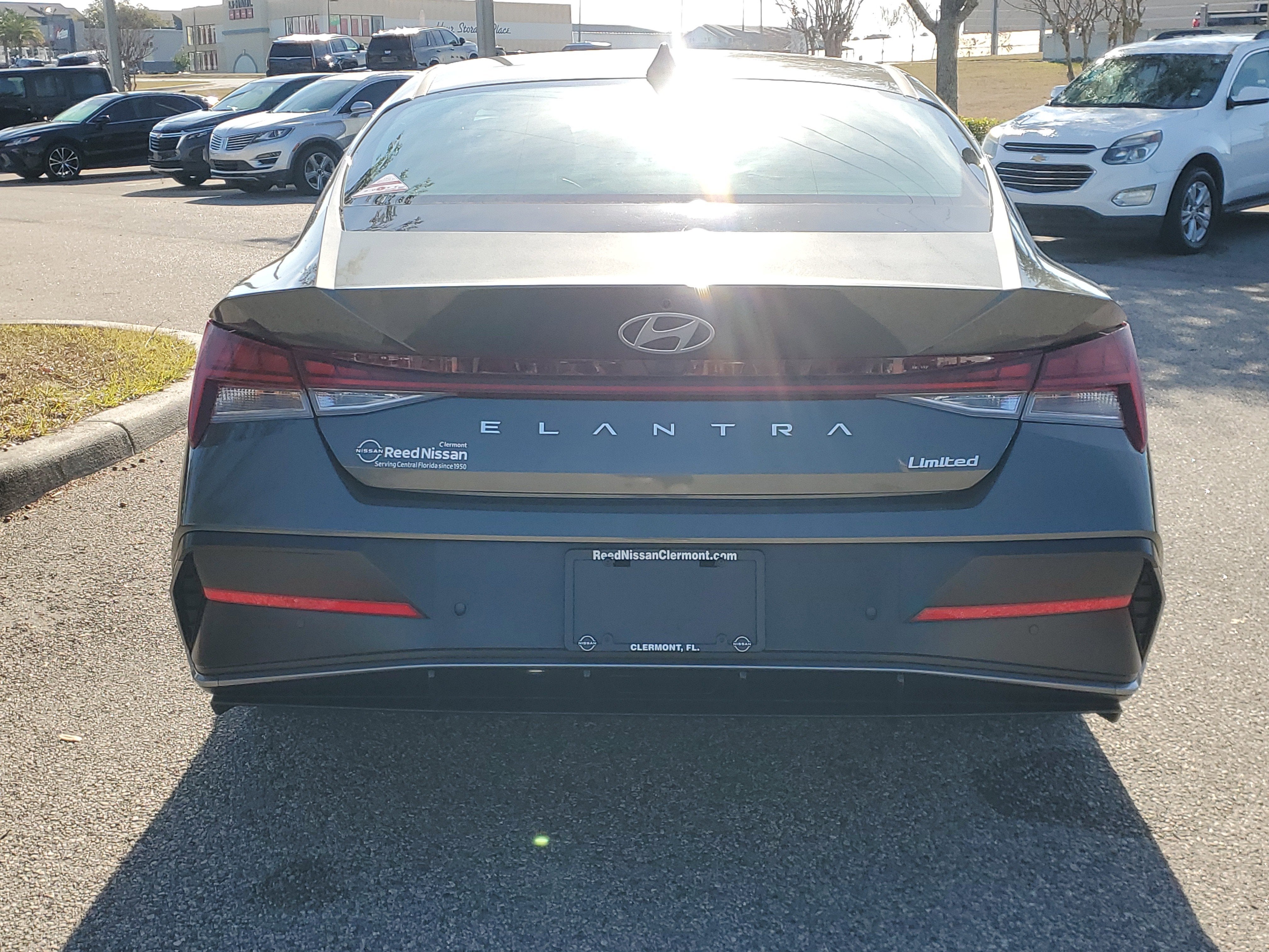 2024 Hyundai Elantra Limited