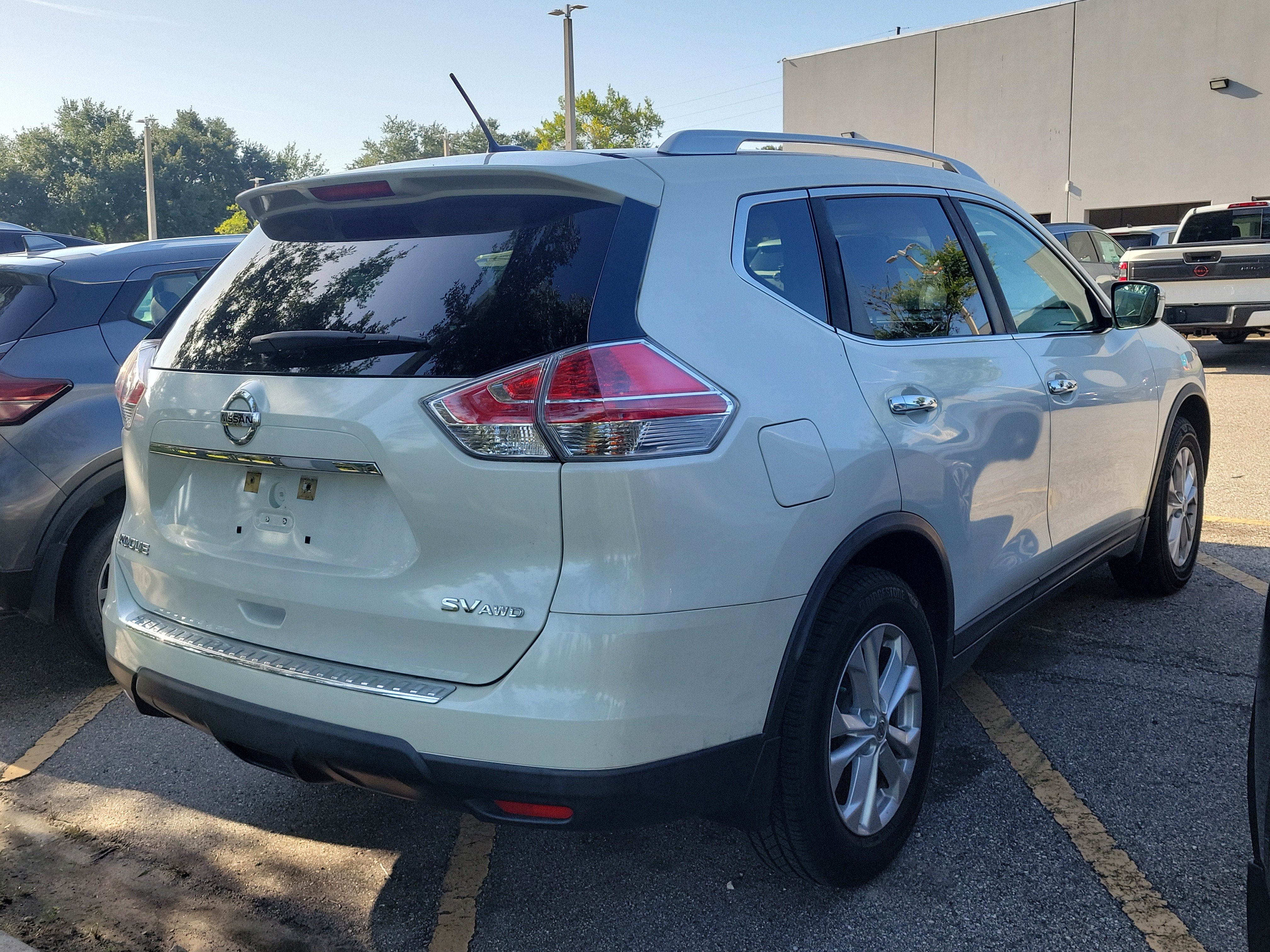 2016 Nissan Rogue SV